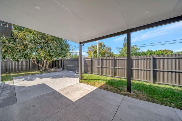 7470 SW 37th Street, Miami, FL 33155