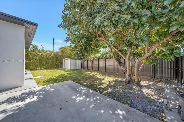 7470 SW 37th Street, Miami, FL 33155