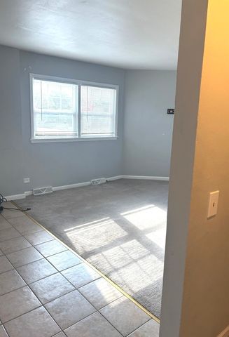 1247 Victoria Avenue, North Chicago, IL 60064