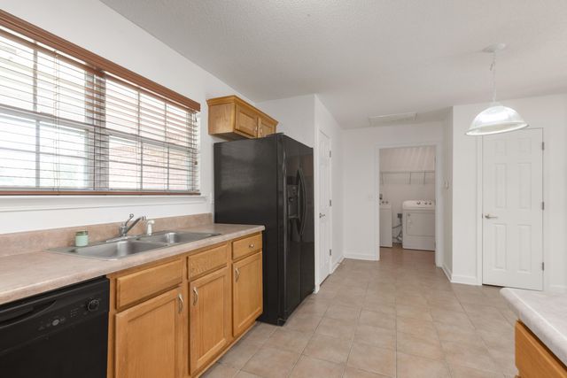 4476 Goldfinch Way, Crestview, FL 32539