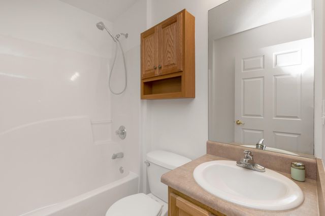 4476 Goldfinch Way, Crestview, FL 32539