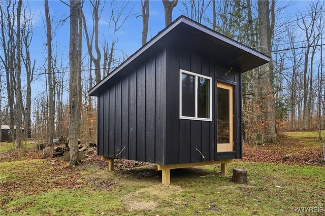 64 Summerset Drive, Java, NY 14009