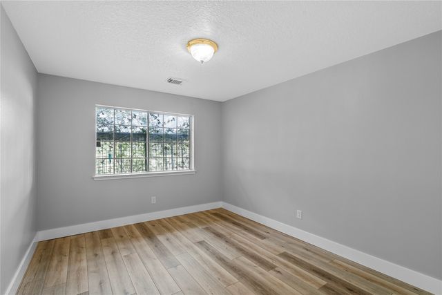 689 LCR 662, Kosse, TX 76653