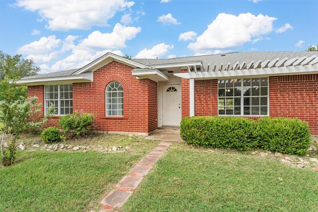 689 LCR 662, Kosse, TX 76653