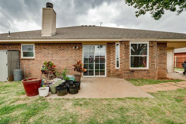 2137 NE 13th Street, Moore, OK 73160