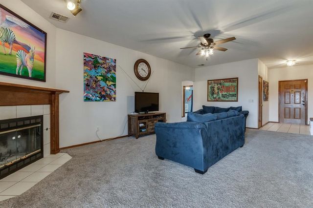 2137 NE 13th Street, Moore, OK 73160