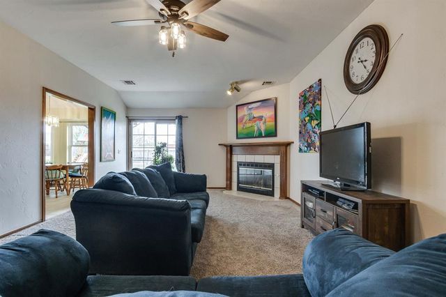 2137 NE 13th Street, Moore, OK 73160