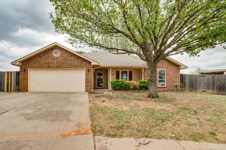 2137 NE 13th Street, Moore, OK 73160