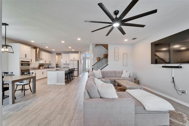 4904 EAGLE ROCK DRIVE, Wimauma, FL 33598