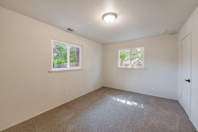 4300 Morpheus Ln, Sacramento, CA 95864