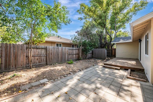 4300 Morpheus Ln, Sacramento, CA 95864