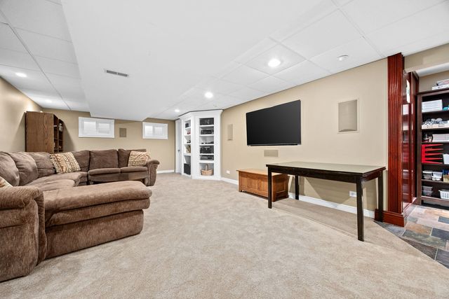 2816 Cordgrass Road, Naperville, IL 60564