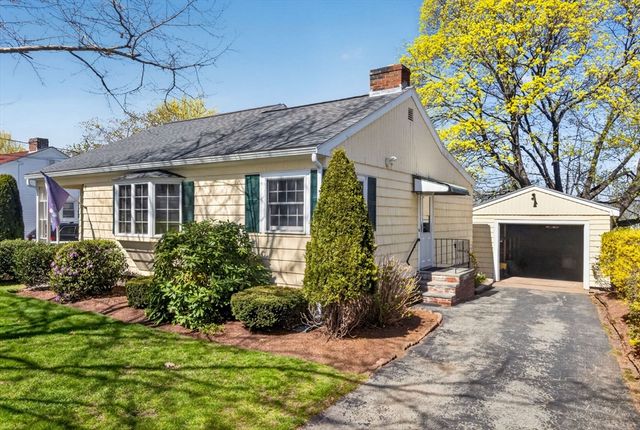 6 Cunha Rd, Peabody, MA 01960