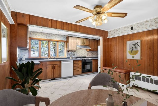 6 Cunha Rd, Peabody, MA 01960