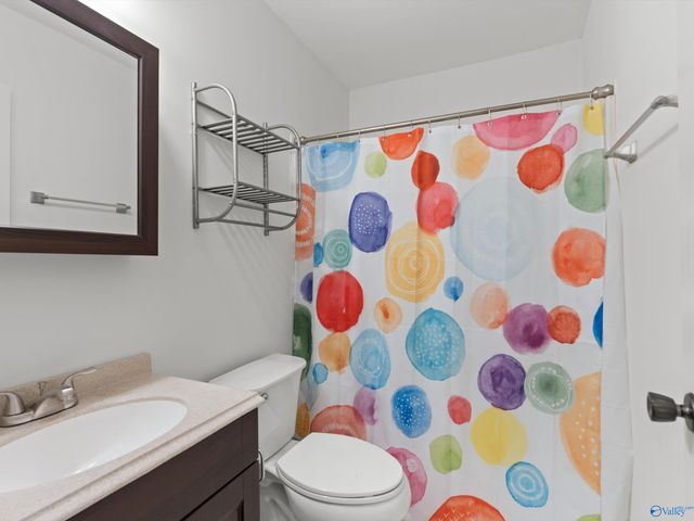 12010 Country Lane Drive, Huntsville, AL 35803