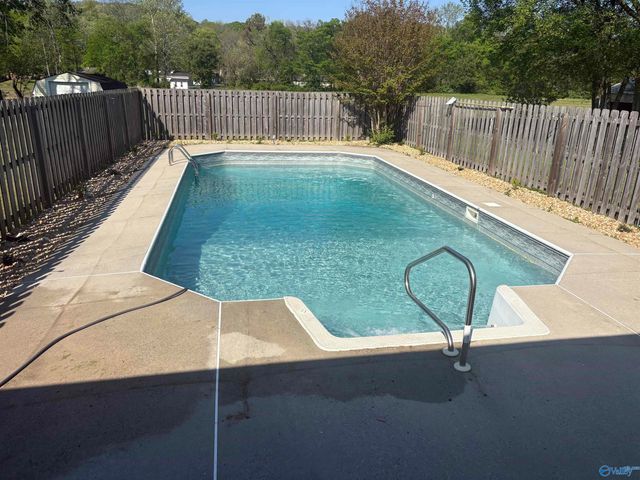 12010 Country Lane Drive, Huntsville, AL 35803