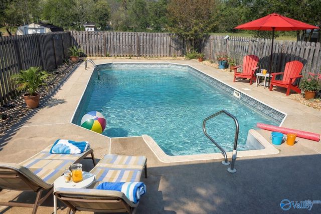 12010 Country Lane Drive, Huntsville, AL 35803