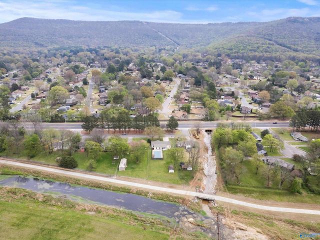 12010 Country Lane Drive, Huntsville, AL 35803