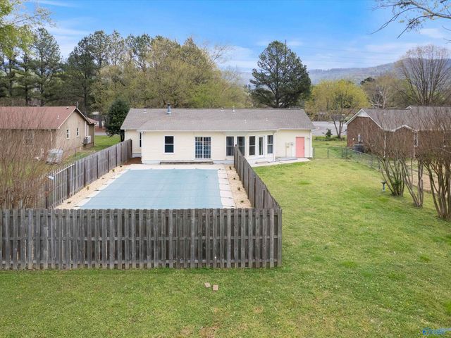 12010 Country Lane Drive, Huntsville, AL 35803