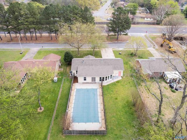 12010 Country Lane Drive, Huntsville, AL 35803