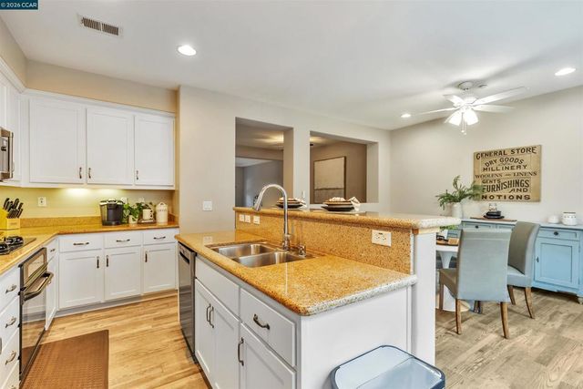 3744 Whitworth Dr, Dublin, CA 94568