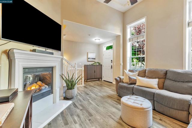 3744 Whitworth Dr, Dublin, CA 94568