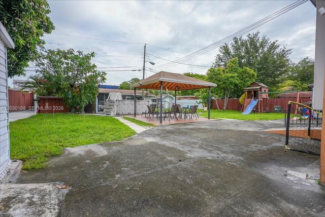 4263 NW 5th Street, Miami, FL 33126