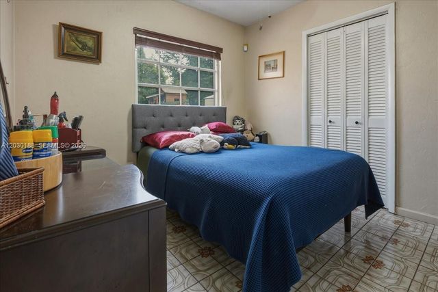 4263 NW 5th Street, Miami, FL 33126