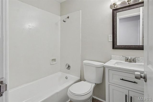 8429 Jacklin Avenue, Hazelwood, MO 63042