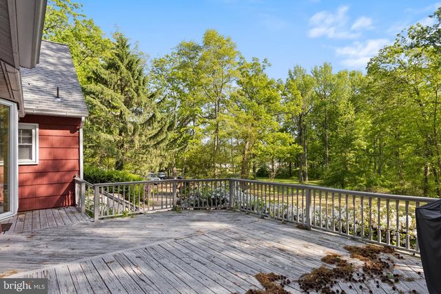 1025 HEDDING JACKSONVILLE RD, Bordentown, NJ 08505