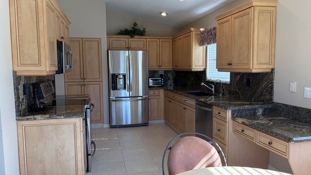 6671 Maybrook Road, Boynton Beach, FL 33437