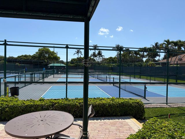 6671 Maybrook Road, Boynton Beach, FL 33437