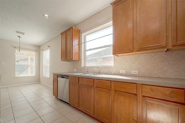 1814 Sonoma Trail Drive, Houston, TX 77049