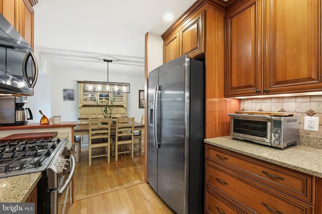 2295 DUNSTER LN, Potomac, MD 20854