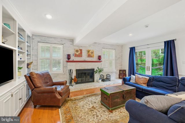 2295 DUNSTER LN, Potomac, MD 20854