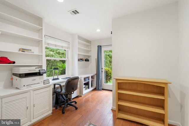 2295 DUNSTER LN, Potomac, MD 20854