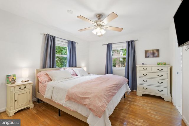 2295 DUNSTER LN, Potomac, MD 20854