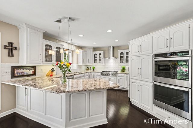 3433 Meadowood Trail Drive SE, Grand Rapids, MI 49546