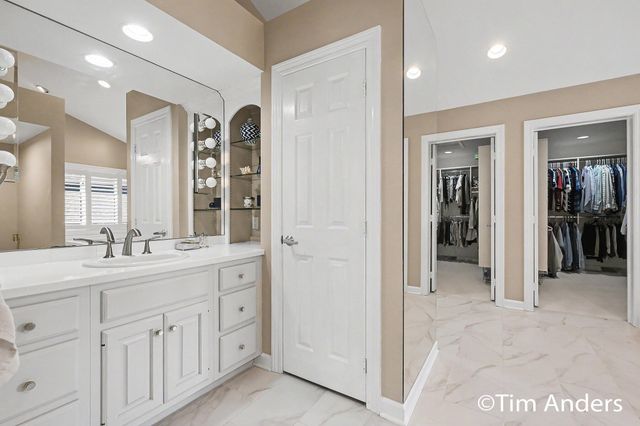 3433 Meadowood Trail Drive SE, Grand Rapids, MI 49546