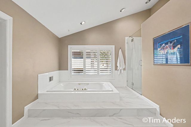 3433 Meadowood Trail Drive SE, Grand Rapids, MI 49546