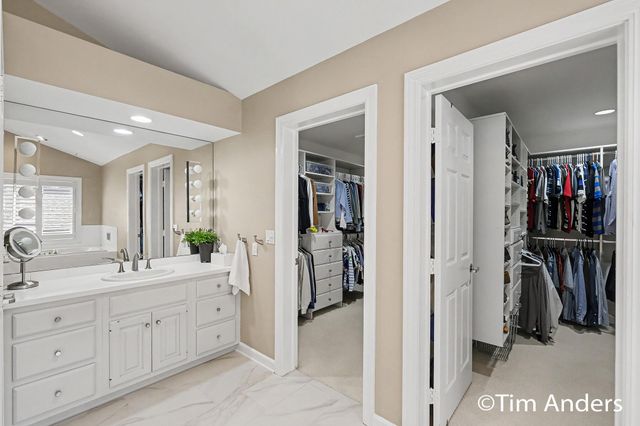 3433 Meadowood Trail Drive SE, Grand Rapids, MI 49546