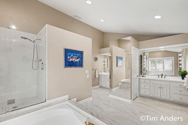 3433 Meadowood Trail Drive SE, Grand Rapids, MI 49546