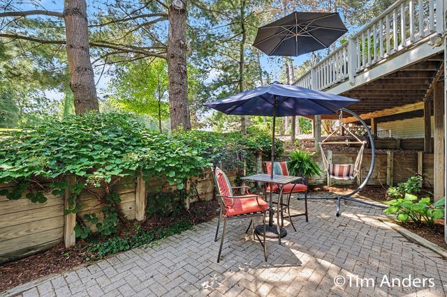 3433 Meadowood Trail Drive SE, Grand Rapids, MI 49546