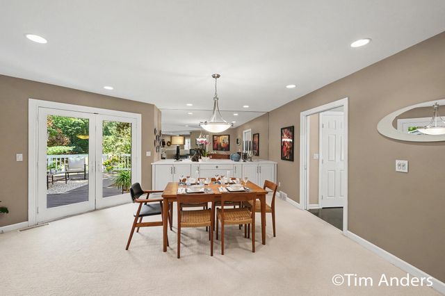 3433 Meadowood Trail Drive SE, Grand Rapids, MI 49546