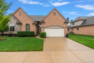 2681 Kentwood Drive 69, Shelby Charter Township, MI 48316