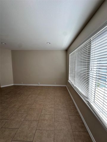 816 Rusk RD, Round Rock, TX 78665