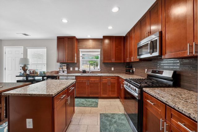 816 Rusk RD, Round Rock, TX 78665