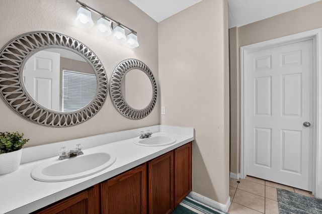 816 Rusk RD, Round Rock, TX 78665