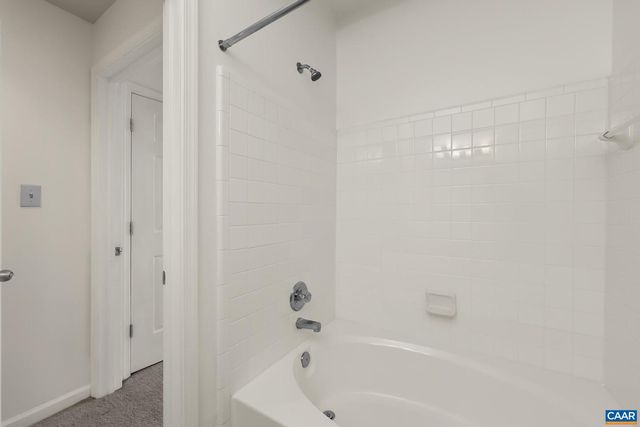 280 RIVERBEND DR #2B, Charlottesville, VA 22911