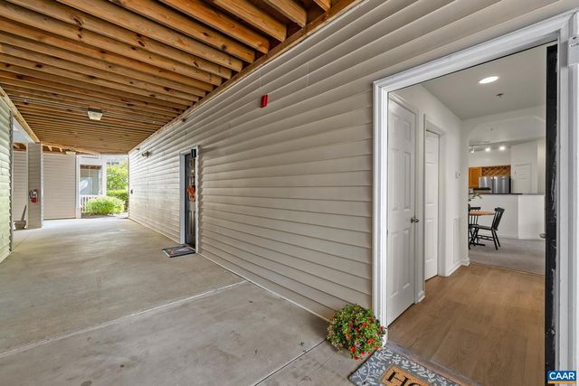 280 RIVERBEND DR #2B, Charlottesville, VA 22911